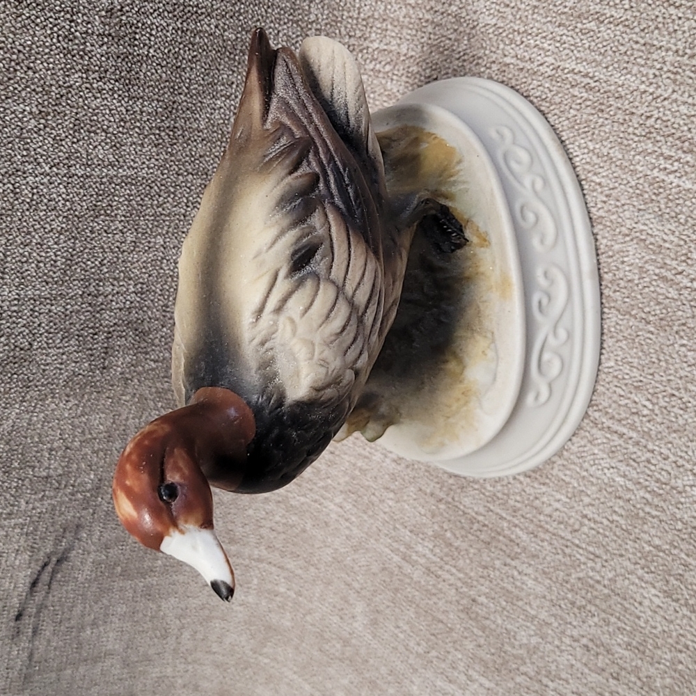 P12: MALLARD WILDLIFE FIGURINE COLLECTION